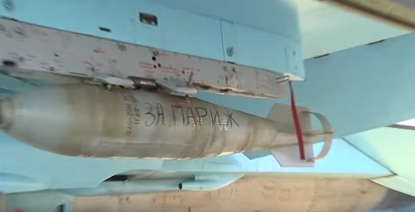 “Για το Παρίσι”… γράφουν οι Ρώσοι στρατιωτικοί στις βόμβες – ΒΙΝΤΕΟ