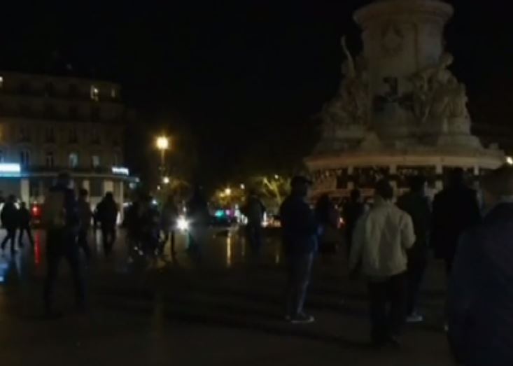 Πυροβολισμοί έξω από τη Νοτρ Νταμ – ΤΩΡΑ