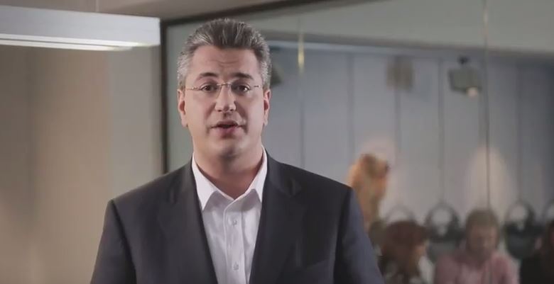 Το νέο σποτ του Τζιτζικώστα – ΒΙΝΤΕΟ