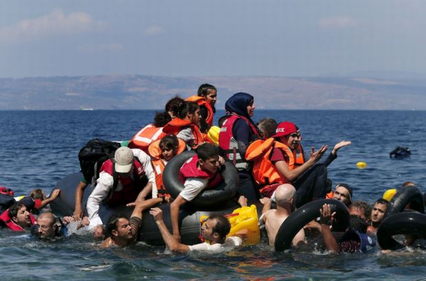 Συγκινεί ο ψαράς – ήρωας της Λέσβου – Τι του λένε οι μετανάστες που σώζει