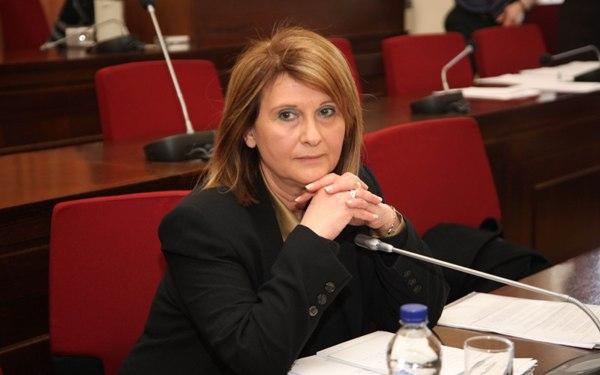 Βούλτεψη: Δεν είναι δυνατόν να υπάρχει εξωκοινοβουλευτικός αρχηγός