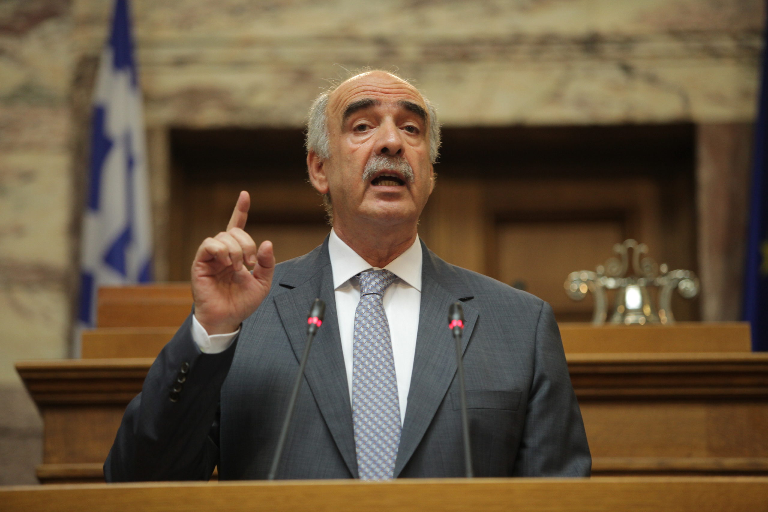 Ο Μεϊμαράκης για τη δήλωση Φίλη «στον ενικό»: Να πάρει θέση ο πρωθυπουργός