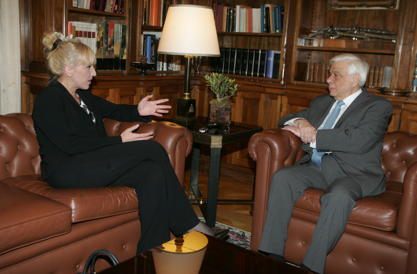 Συνάντηση Παυλόπουλου – Δούρου στο Προεδρικό Μέγαρο