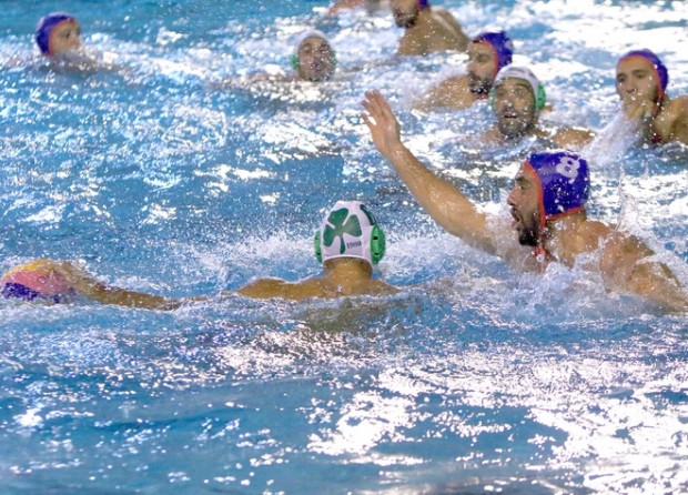 «Ερυθρόλευκος» θρίαμβος στο ντέρμπι