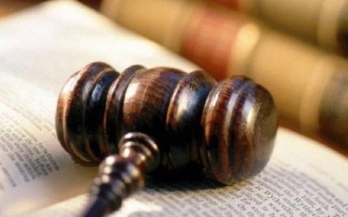 Αντισυνταγματικές οι περικοπές συντάξεων υποστηρίζουν ανώτατοι δικαστές