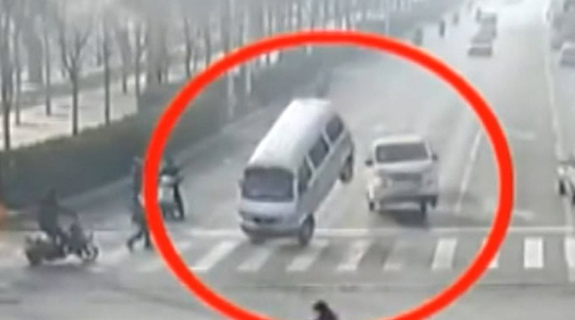 Αυτό ήταν το «φάντασμα» που «σήκωσε» τα αυτοκίνητα – ΒΙΝΤΕΟ