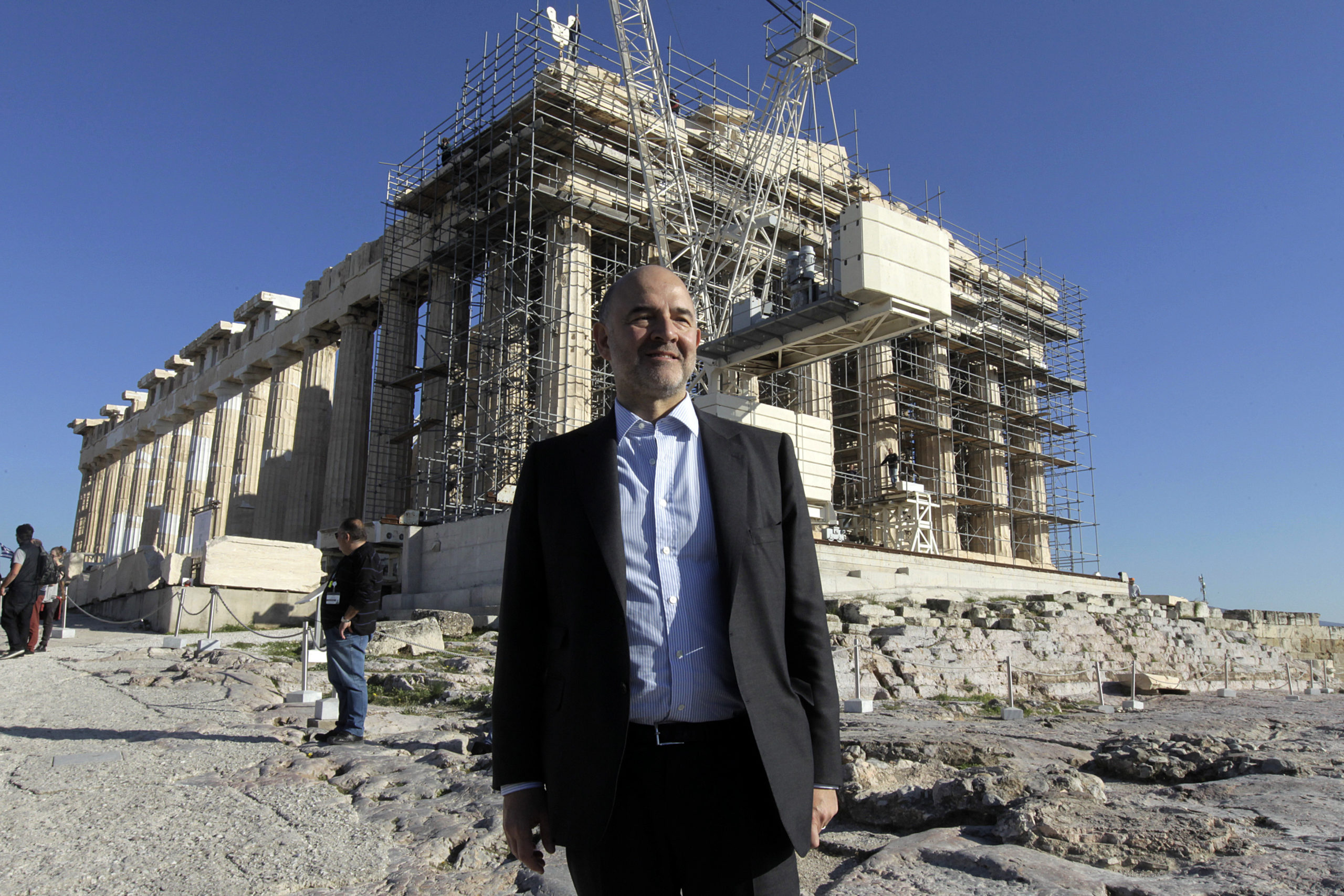 Ο Μοσκοβισί στην Ακρόπολη – ΦΩΤΟ