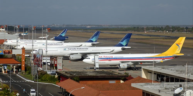 Ηφαιστιακές εκρήξεις «έκλεισαν» το αεροδρόμιο στο Μπαλί