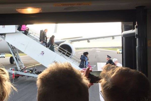 Εκκενώνεται το αεροσκάφος της Air France στο Μάντσεστερ – TΩΡΑ – ΦΩΤΟ