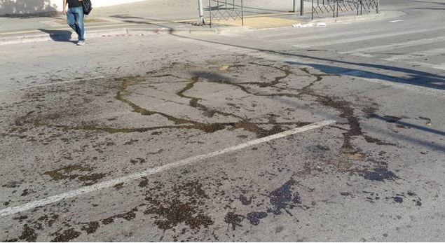 Θεσσαλονίκη – Έριξαν λάδια στο δρόμο μετά το τέλος της πορείας – ΦΩΤΟ