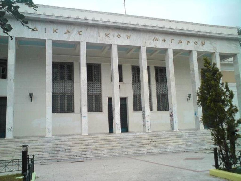 Προφυλακίστηκαν η μητέρα και ο πατριός του 2χρονου που ξυλοκοπήθηκε μέχρι θανάτου