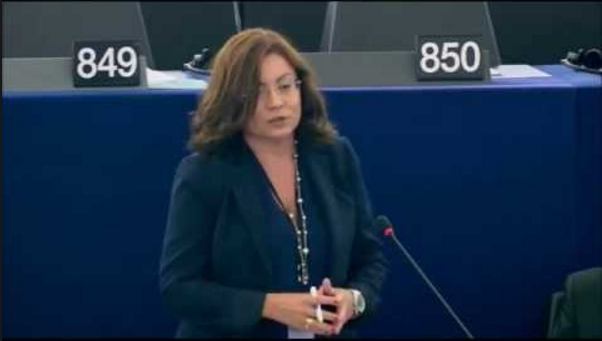 Η Σπυράκη στον Ντομπρόβσκις: Στην Ελλάδα δεν υπάρχει περιθώριο για μείωση μισθών