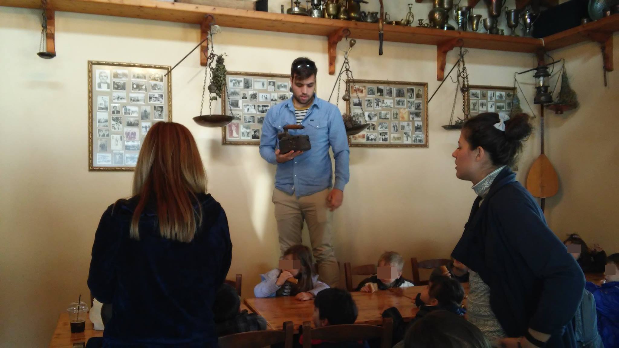 Τι κάνει ο γοητευτικός βουλευτής της Ένωσης Κεντρώων όταν δεν είναι στη βουλή – ΦΩΤΟ