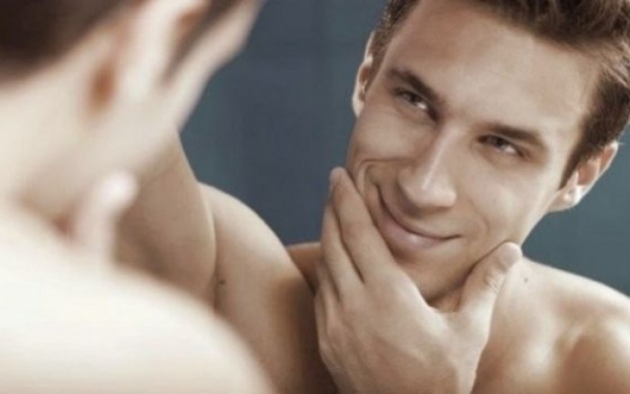 Τα 10 σημάδια ενός νάρκισσου