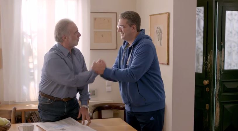 Ο Τζιτζικώστας δεν βγάζει τις φόρμες στο… δεύτερο σποτ – ΒΙΝΤΕΟ