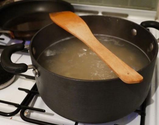 Διαρρήκτες έκλεψαν …κατσαρόλες με φαγητό