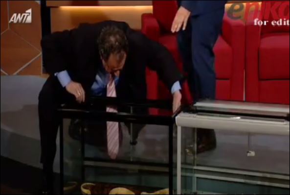 O “εξολοθρευτής φιδιών” φοβάται τα… φίδια – ΒΙΝΤΕΟ