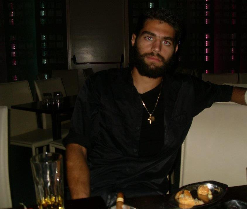 Ο κούκλος κτηνοτρόφος από την Κρήτη που έγινε viral – ΦΩΤΟ