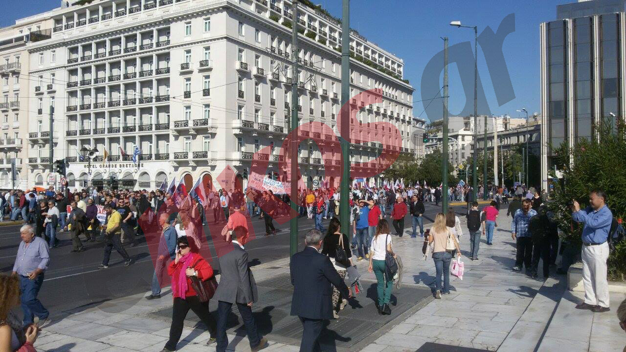 Νέες ΦΩΤΟ από την συγκέντρωση του ΠΑΜΕ στη Βουλή