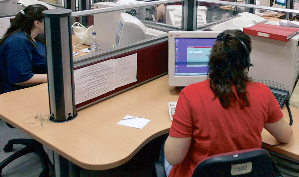 Μόνιμη ρήτρα περικοπών στις συντάξεις