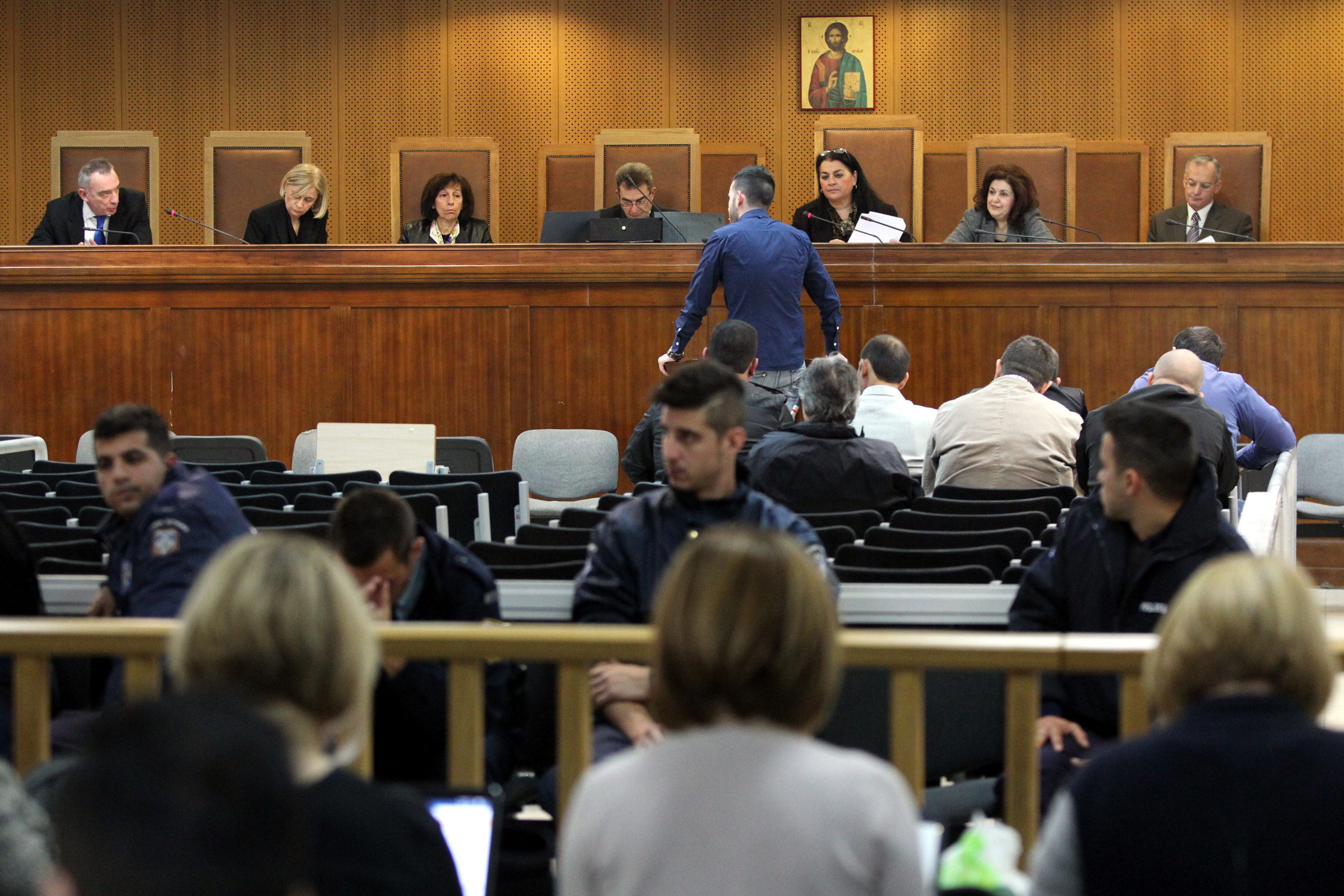 Σοκ από την ατάκα Ρουπακιά στον αστυνομικό που τον συνέλαβε: Είμαι δικός σας