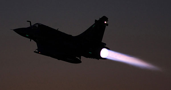 Σφυροκόπημα Γάλλων στην ISIS