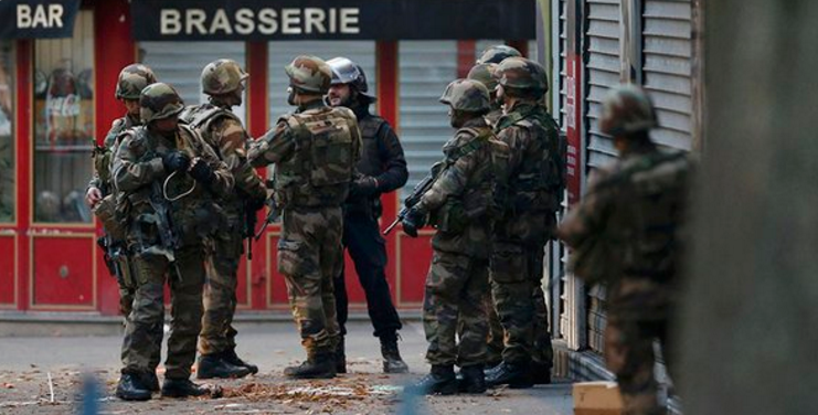 Εικόνες από την μάχη στο Παρίσι – ΒΙΝΤΕΟ