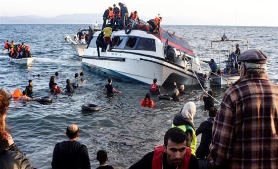 Ενόχληση του Μαξίμου για την εμμονή Γιούνκερ στις κοινές περιπολίες