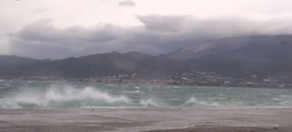 Κλειστή η πορθμειακή γραμμή Ρίο-Αντίρριο – ΒΙΝΤΕΟ