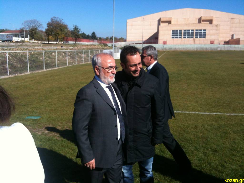 Με λύρες και τραγούδια υποδέχτηκαν τον Ιβαν Σαββίδη – ΒΙΝΤΕΟ