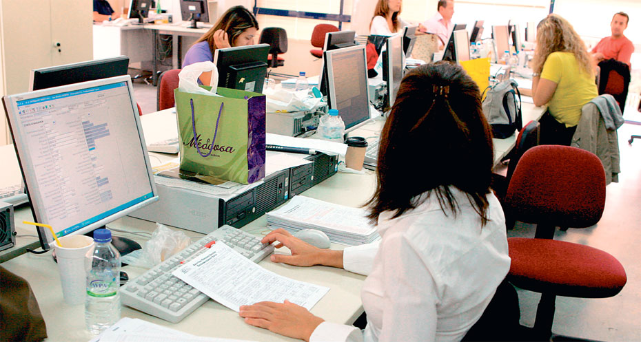 «Ναι» για προσλήψεις σε ανταποδοτικούς τομείς