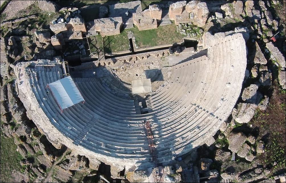 Συγκλονιστικές ΦΩΤΟ από το Μεγάλο Θέατρο της Νικόπολης