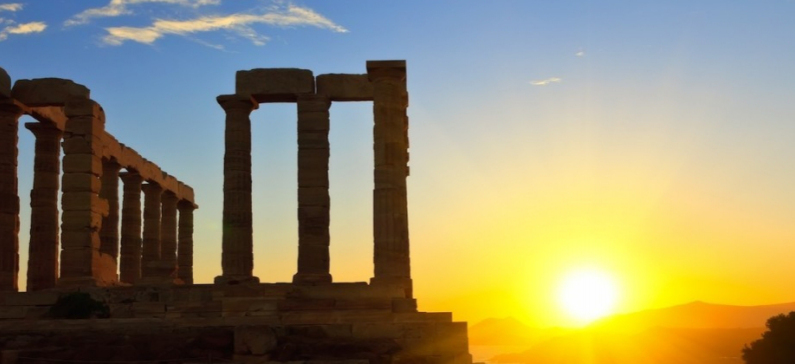 Ποια είναι τα 8 πιο εντυπωσιακά μέρη της Ελλάδας