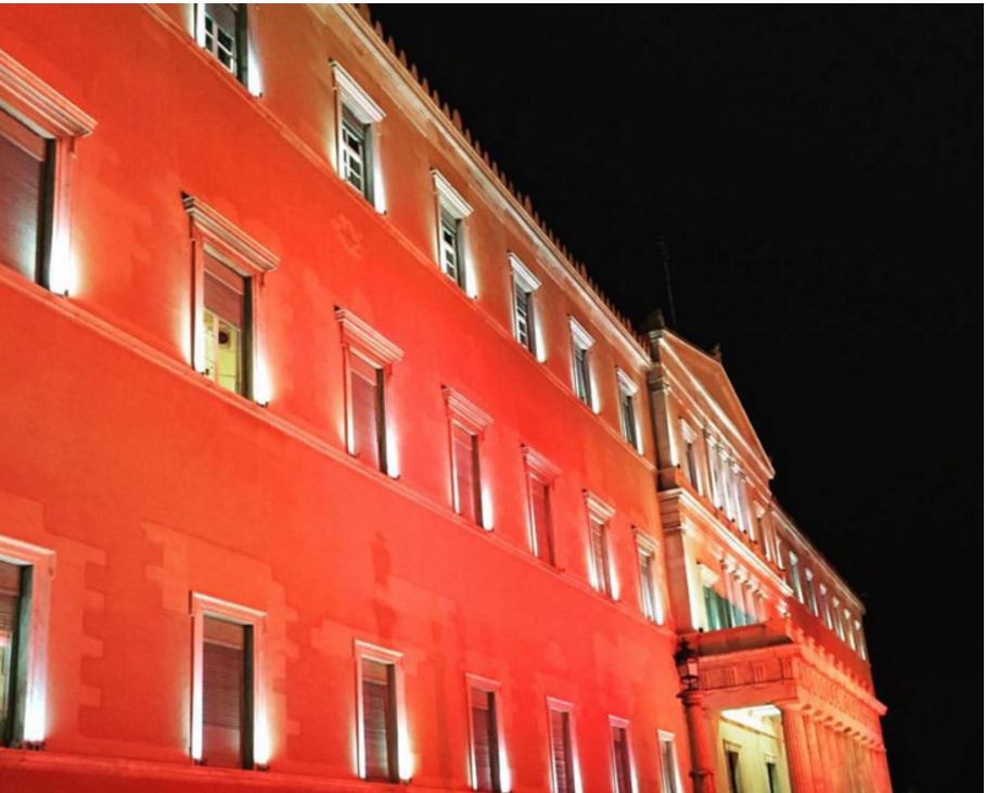 Αυτός είναι ο λόγος για την “πορτοκαλί” βουλή – ΦΩΤΟ