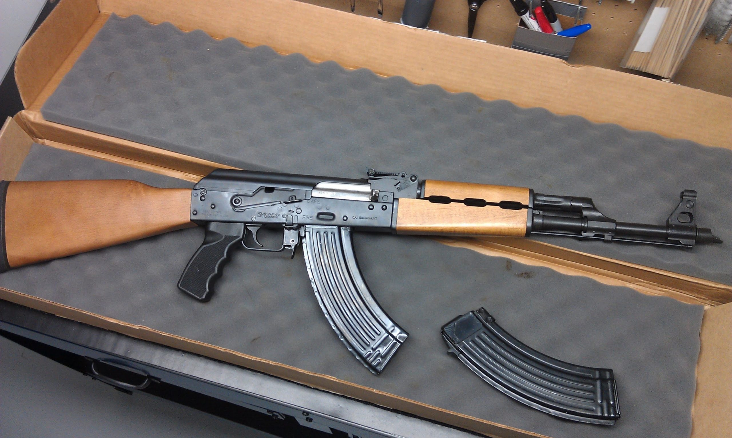 Όπλα του πρώην γιουγκοσλαβικού στρατού χρησιμοποίησαν οι τζιχαντιστές στο Παρίσι