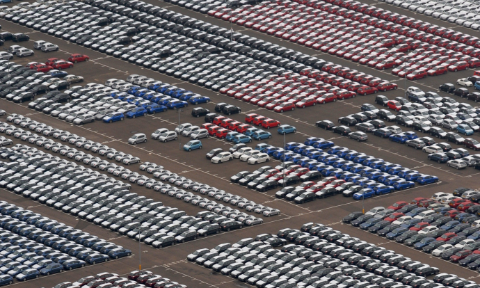 Το θολό τοπίο στα τέλη κυκλοφορίας «πάγωσε» τις πωλήσεις νέων ΙΧ