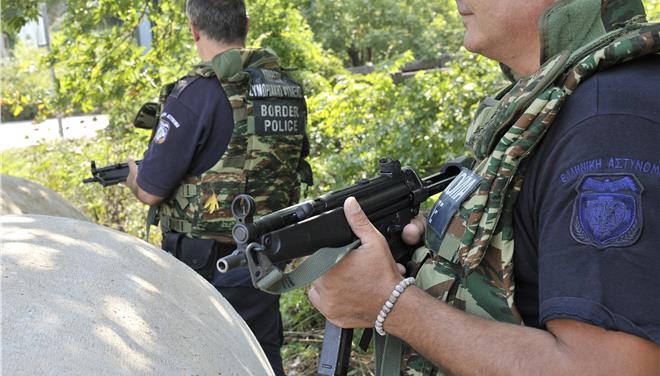 Διακινητές πυροβόλησαν κατά αστυνομικών στα σύνορα – Δύο συλλήψεις