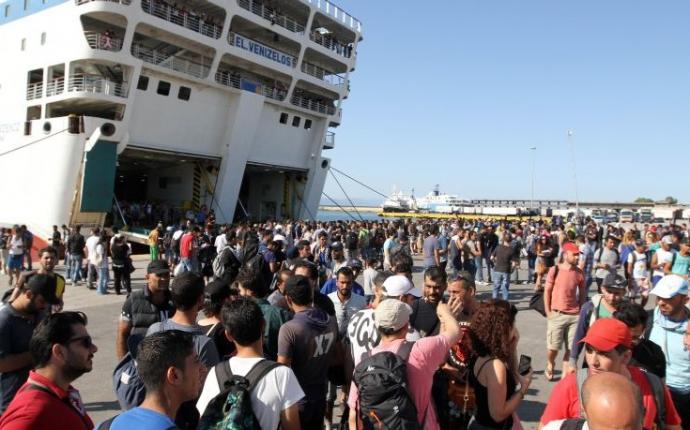 CNBC: Η προσφυγική κρίση “απειλεί” τον ελληνικό τουρισμό
