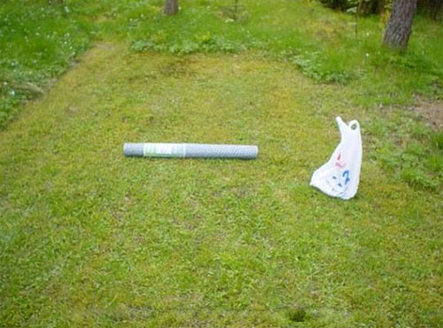 Perierga.gr - Φάντασμα από συρματόπλεγμα