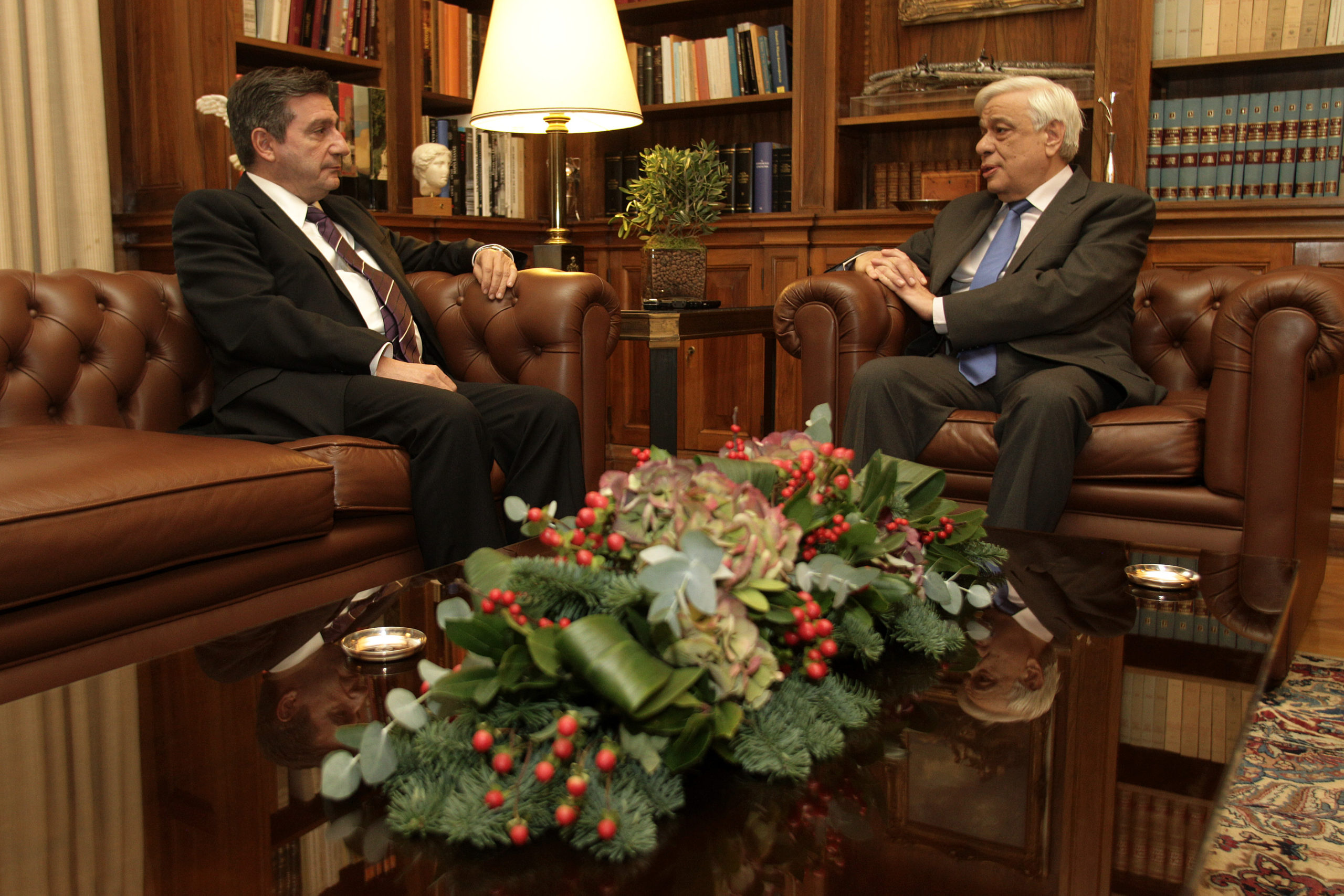 Παυλόπουλος: Να πιέσει η ΕΕ για ενεργοποίηση της συμφωνίας επανεισδοχής των Βρυξελλών με την Τουρκία