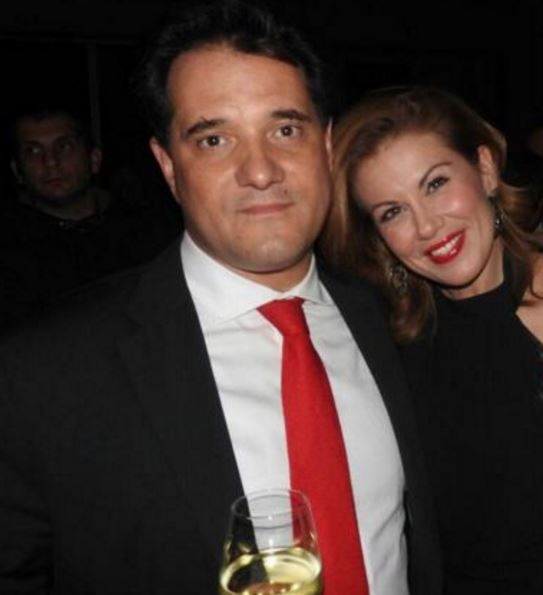 Η selfie του Άδωνι και της Ευγενίας στον… αέρα – ΦΩΤΟ