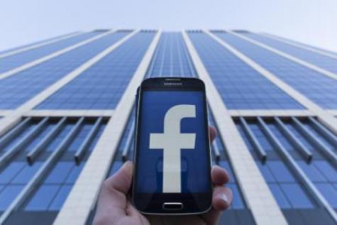 Αναβλήθηκε ρεβεγιόν γιατί… συγκεντρώθηκαν δεκάδες καλεσμένοι μέσω Facebook