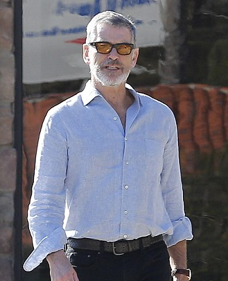 Ο… Τζέιμς Μποντ βόλτα με την μαμά του – ΦΩΤΟ