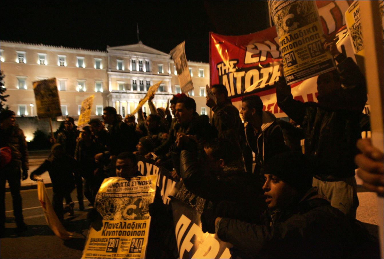 Πορεία αλληλεγγύης στους πρόσφυγες στην Αθήνα – ΦΩΤΟ