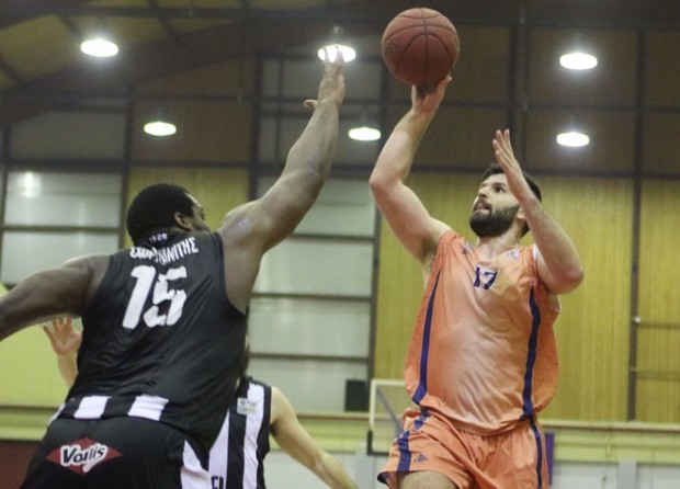 “Μπαμ” στο Κερατσίνι – Στον τελικό του κυπέλλου ο Φάρος