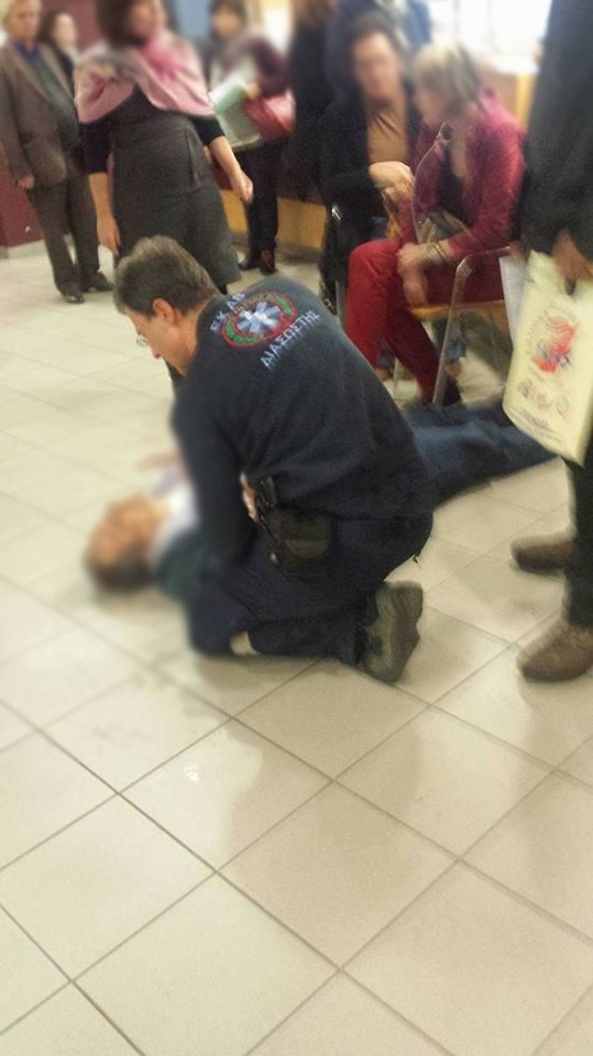 Λιποθύμησε στην εφορία – ΦΩΤΟ