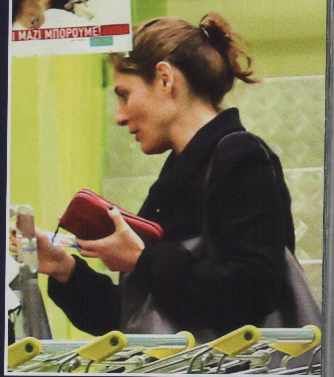 Η Μπαζιάνα σε pet shop για να αγοράσει… χελωνάκια – ΦΩΤΟ