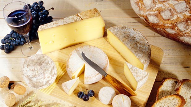Τυρί- Είναι το μυστικό της μακροζωίας και του γρήγορου μεταβολισμού;