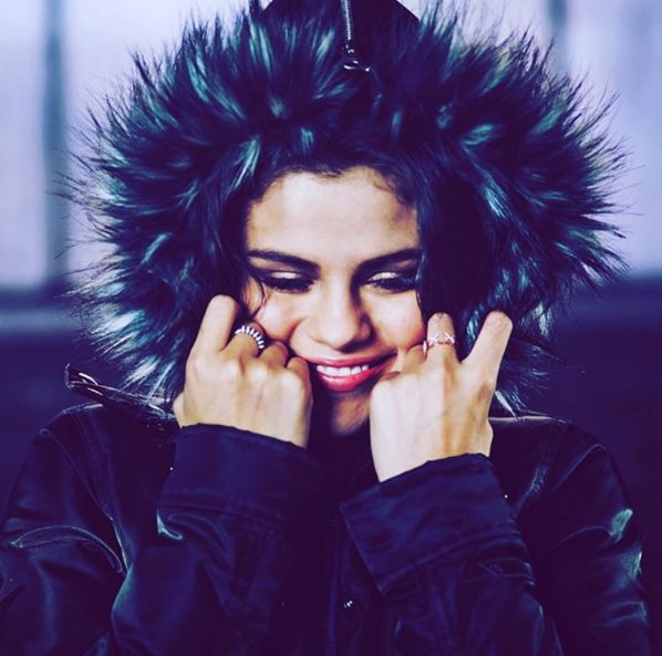 H Γκόμεζ ποζάρει με τα εσώρουχά της – ΦΩΤΟ