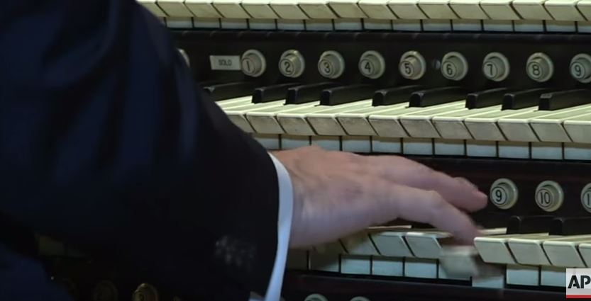 Αυτό είναι το μεγαλύτερο μουσικό όργανο στον κόσμο – ΒΙΝΤΕΟ